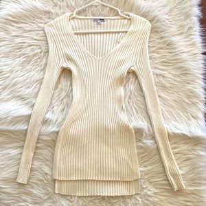 Beautiful long sleeve sweater ivory